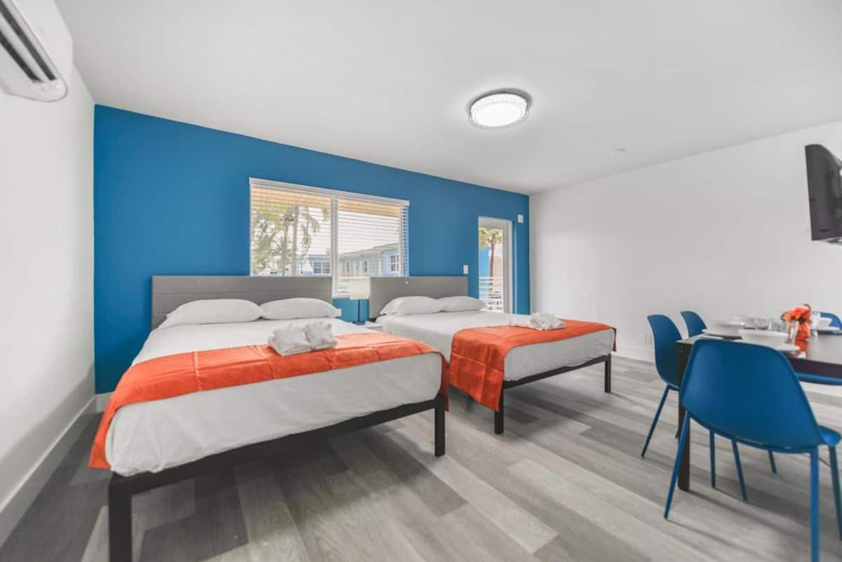 Fantastic 1 Bedroom With Pool Steps From The Beach #43 Голливуд Экстерьер фото
