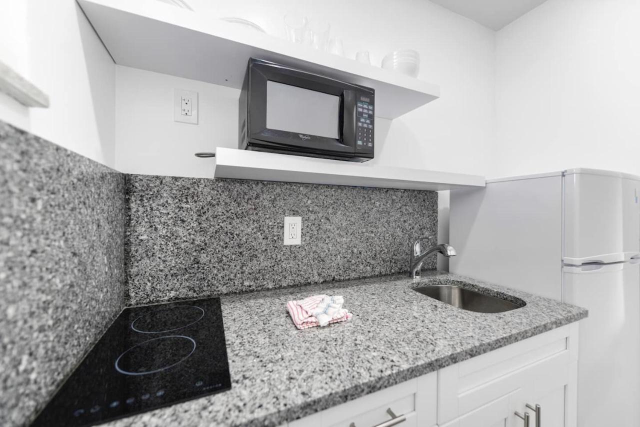Fantastic 1 Bedroom With Pool Steps From The Beach #43 Голливуд Экстерьер фото