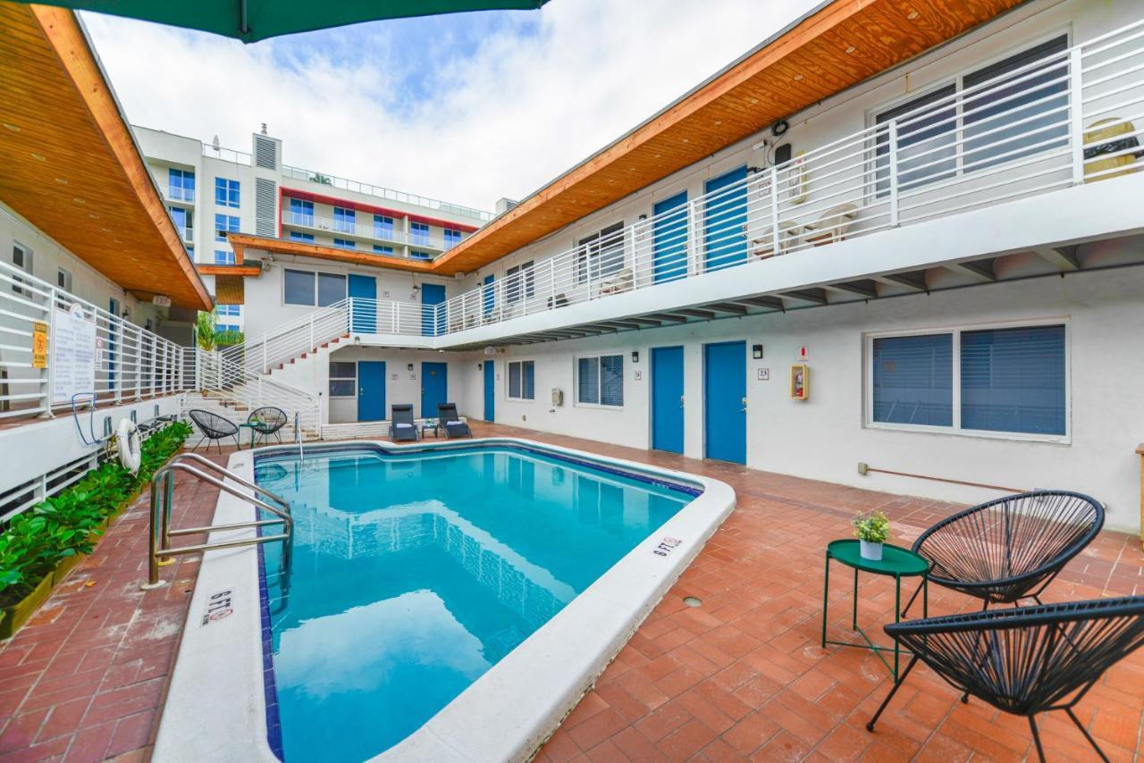 Fantastic 1 Bedroom With Pool Steps From The Beach #43 Голливуд Экстерьер фото