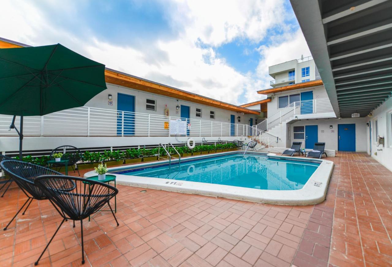 Fantastic 1 Bedroom With Pool Steps From The Beach #43 Голливуд Экстерьер фото
